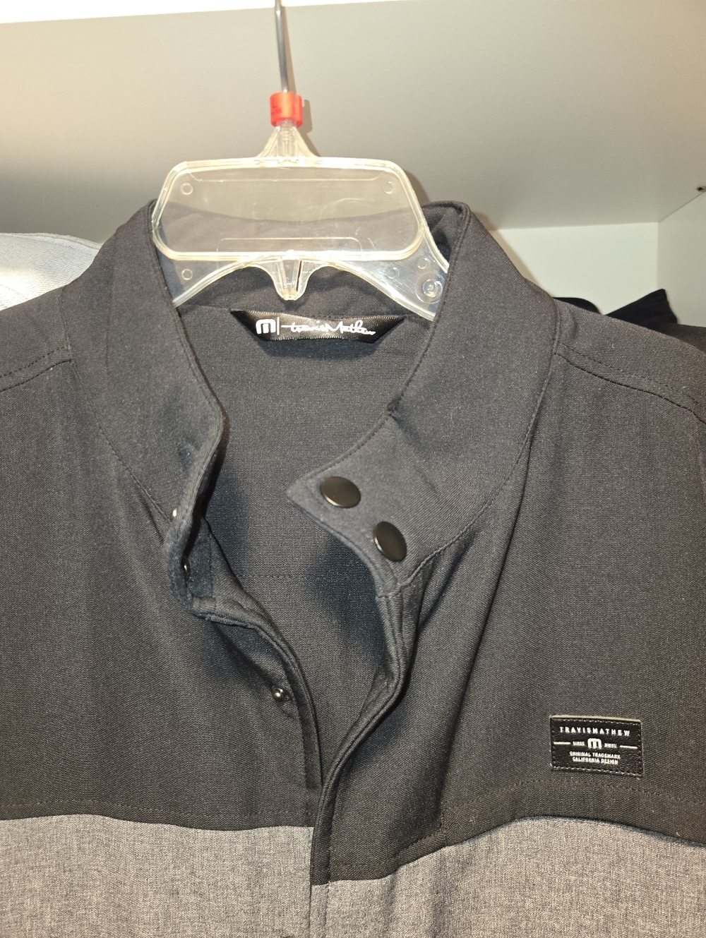 Travis Mathew Black and Gray Golf Vest - Picture 2 of 4